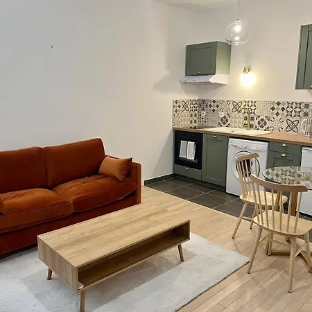 Studio Apartment Suresnes
